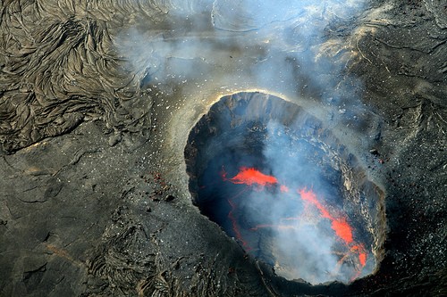Theo báo cáo của Đài Quan sát núi lửa Hawaii/Hawaiian Volcano Observatory thuộc Cơ quan Khảo sát địa chất Mỹ (USGS), núi lửa Kilauea đã phun trào liên tục kể từ năm 1983 đến nay, mặc dù có vài thời điểm bị gián đoạn.